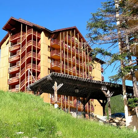 Castor & Pollux Aparthotel