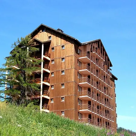 Castor & Pollux Aparthotel 3*