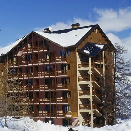 Castor & Pollux Aparthotel