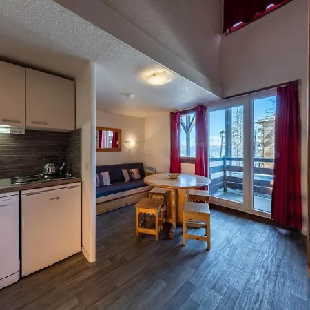Castor & Pollux Aparthotel